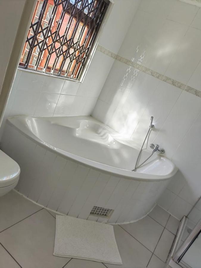 Obaa Sima Guest House Mthatha Luaran gambar